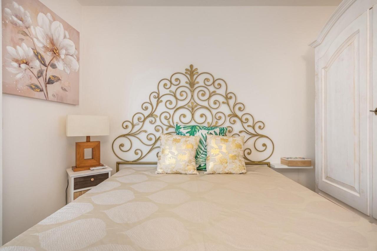 Villa Acquamarina Semi Detached Villa With Private Pool And Wifi Torre delle Stelle Exteriör bild